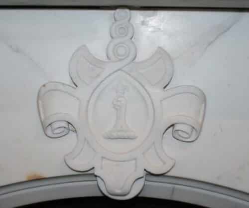 White stat Arched