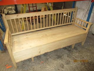 Pine bench/blanket box