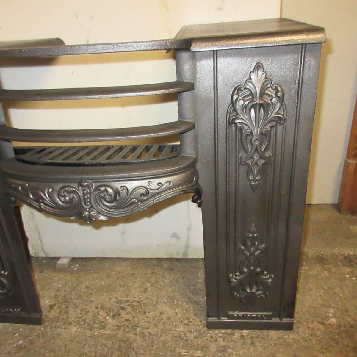 Small hob grate